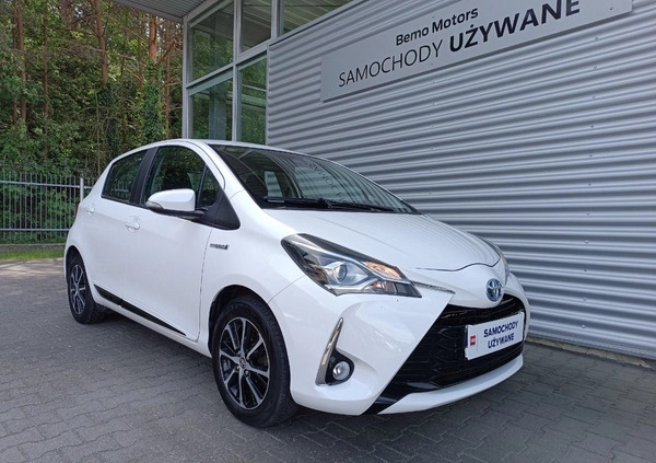 Toyota Yaris cena 59900 przebieg: 94243, rok produkcji 2018 z Poznań małe 466